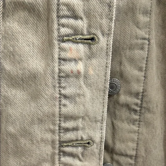 Levi's Women’s 90s Trucker Denim Jacket - Picture 7 of 9